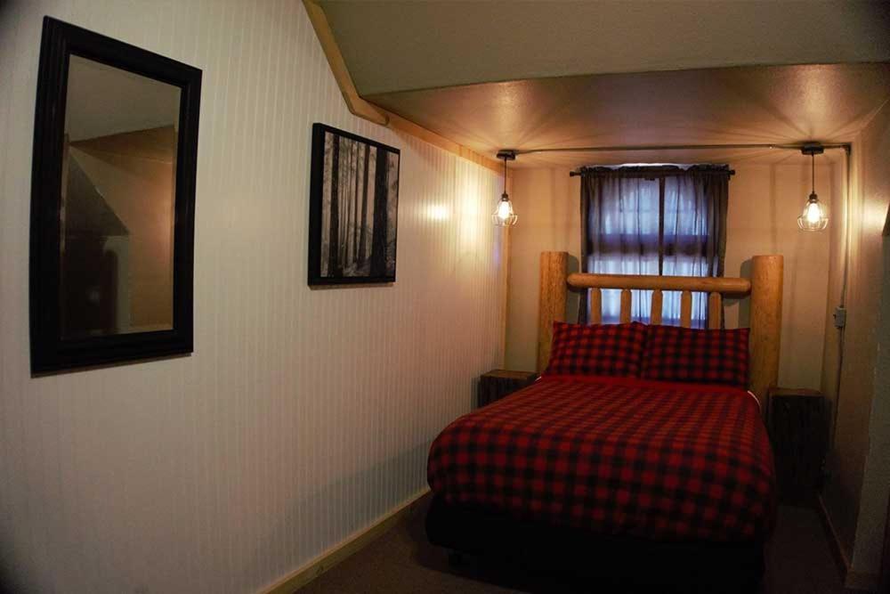 Shaver Lake Village Hotel Экстерьер фото